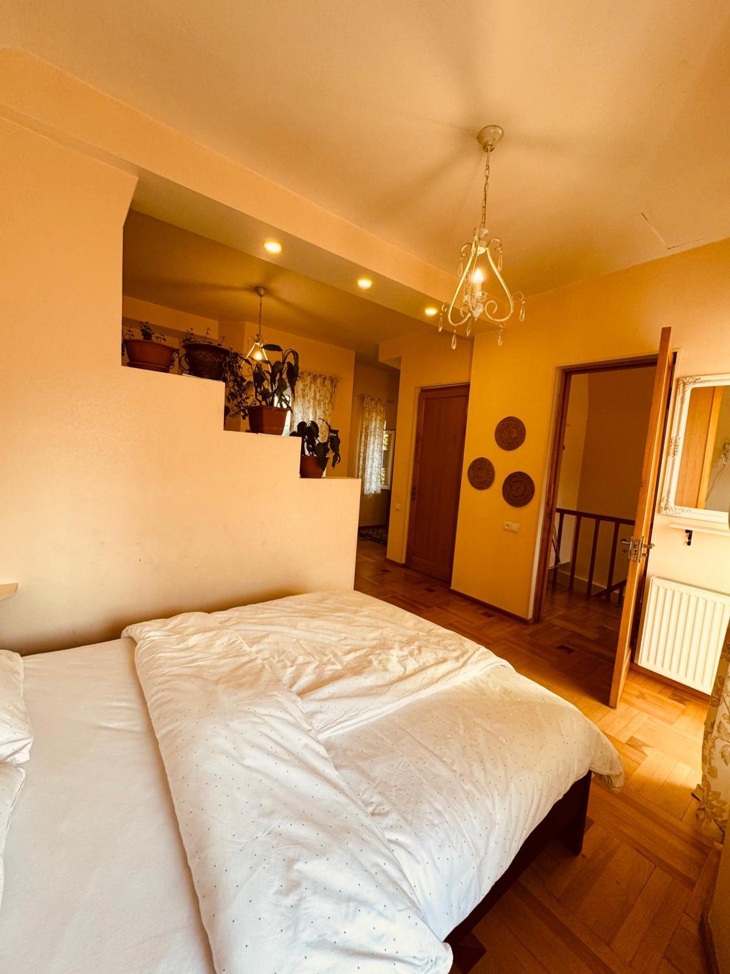 Sky Guest House Tbilisi Exterior photo